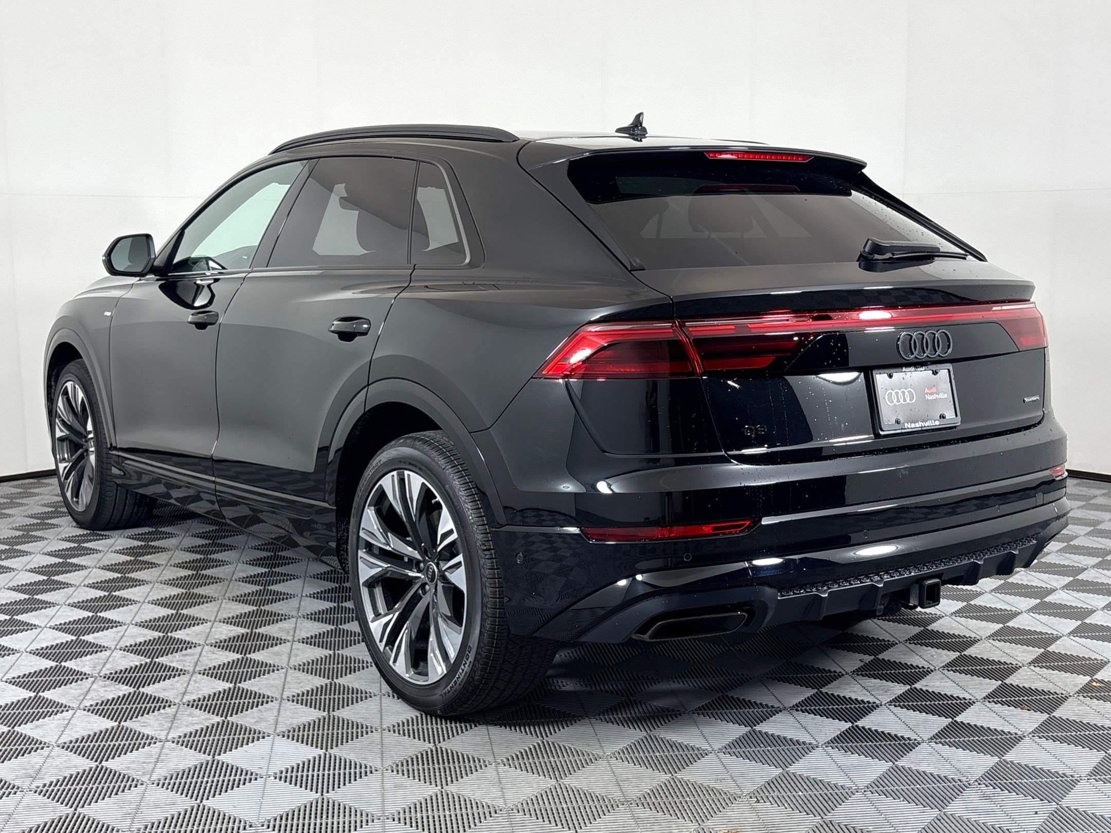 New 2026 Audi Q8 Premium Plus image 3