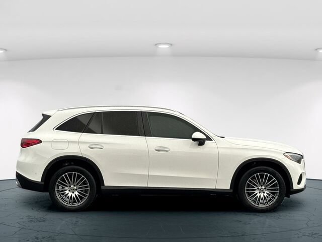 Used 2026 Mercedes-Benz GLC 300 image 7