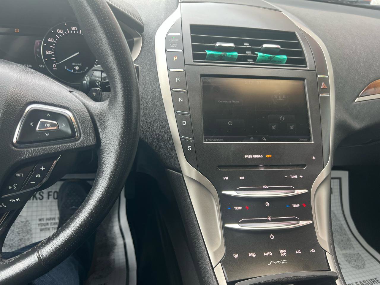 Used 2013 Lincoln MKZ FWD image 20
