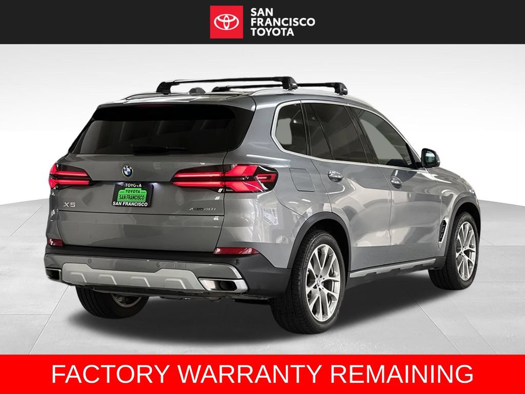 Used 2025 BMW X5 xDrive40i w/ Premium Package AWD/4WD image 5