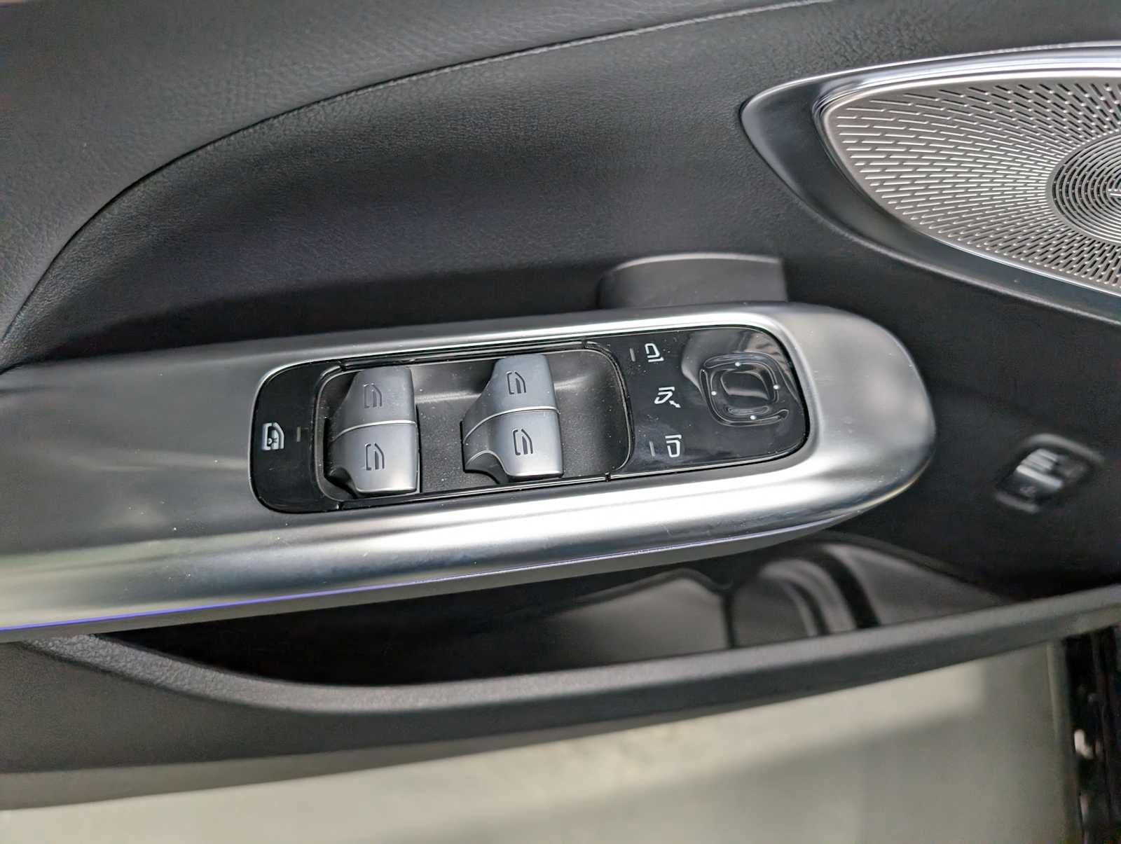 New 2026 Mercedes-Benz C 300 4MATIC Sedan image 30