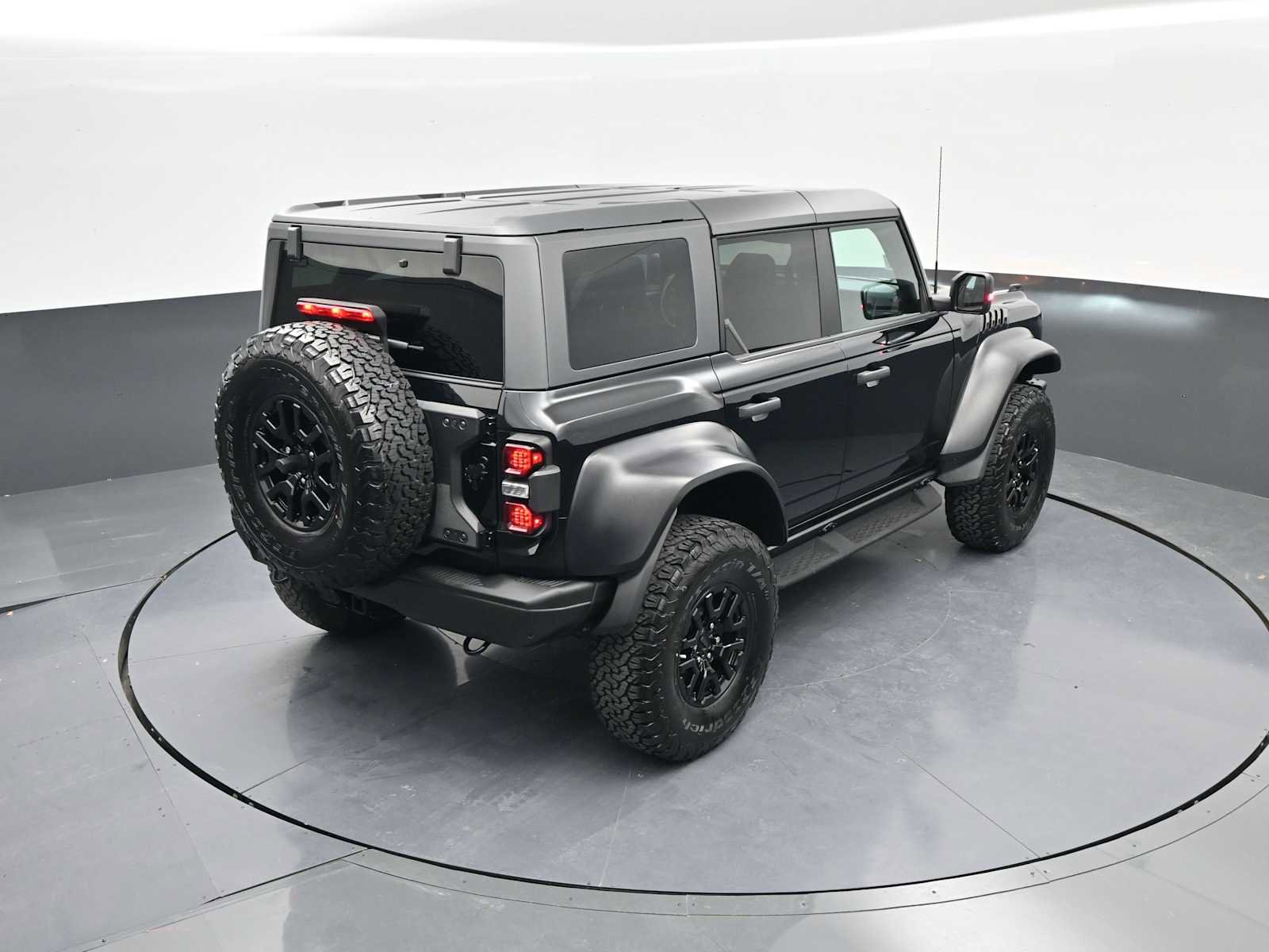 Used 2022 Ford Bronco Raptor image 32