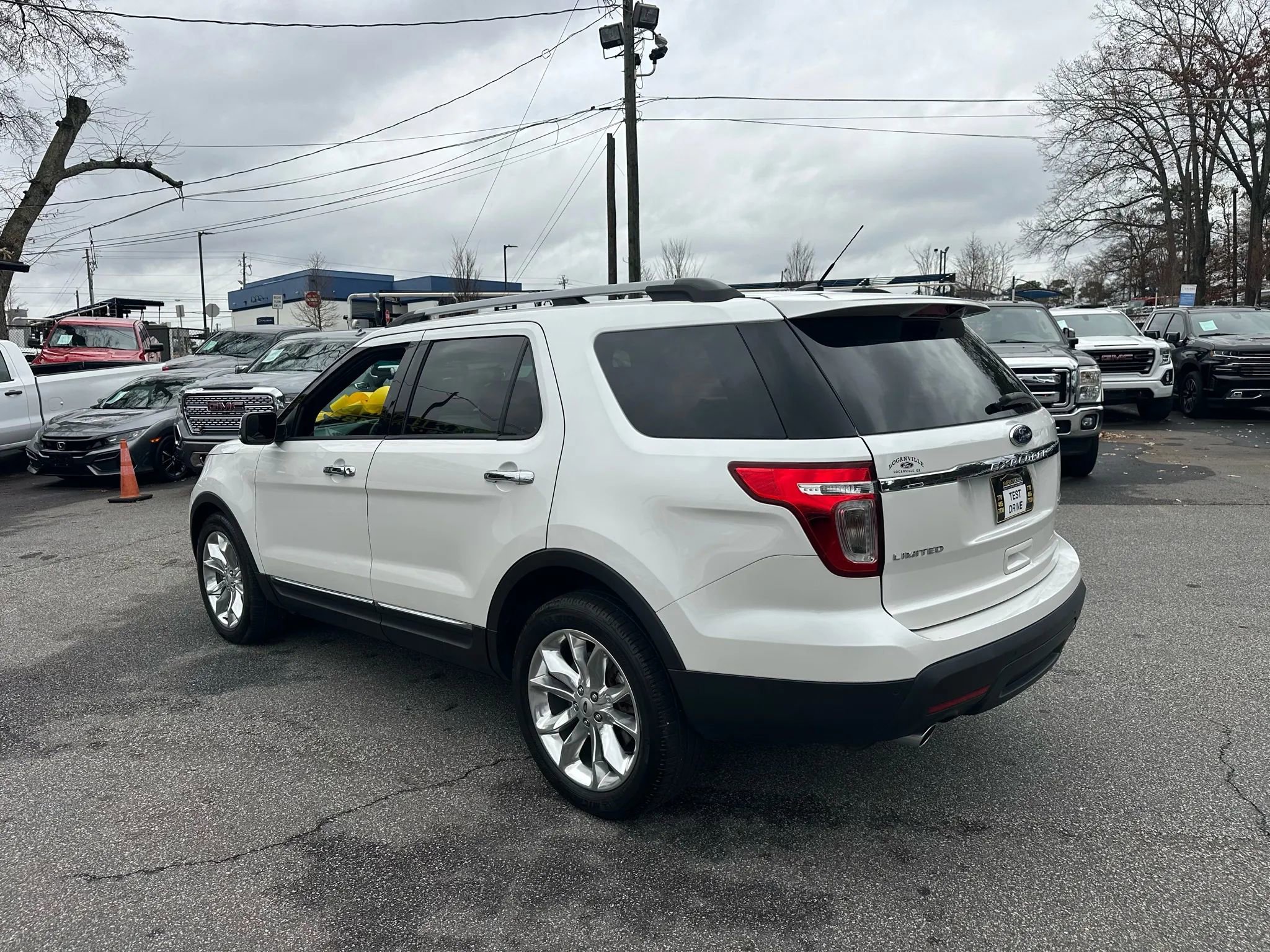 Used 2015 Ford Explorer Limited w/ Equipment Group 302A image 5