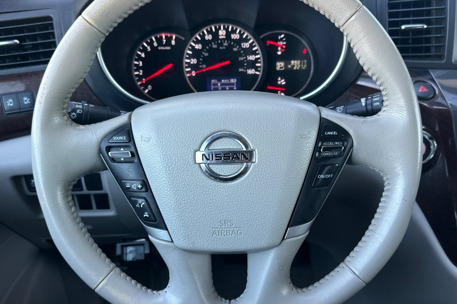 Used 2014 Nissan Quest SL FWD image 22