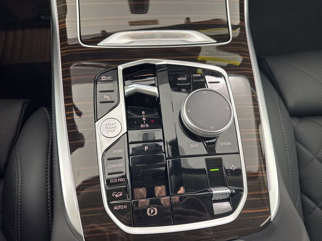 New 2026 BMW X7 xDrive40i w/ Premium Package AWD/4WD image 20