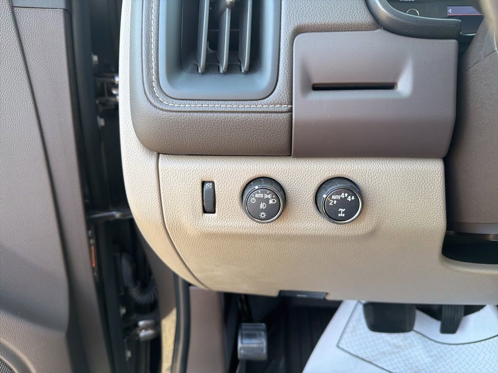 Used 2019 GMC Canyon SLT w/ Trailering Package image 16