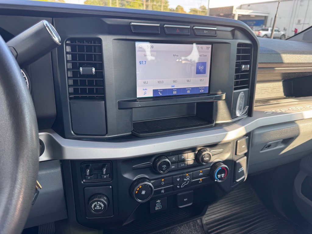 Used 2023 Ford F250 XL w/ XL Chrome Package RWD image 26