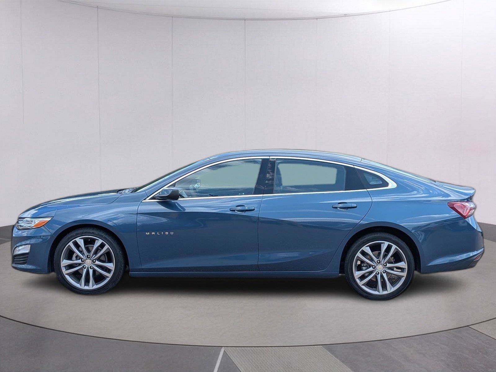 Used 2024 Chevrolet Malibu LT FWD image 2