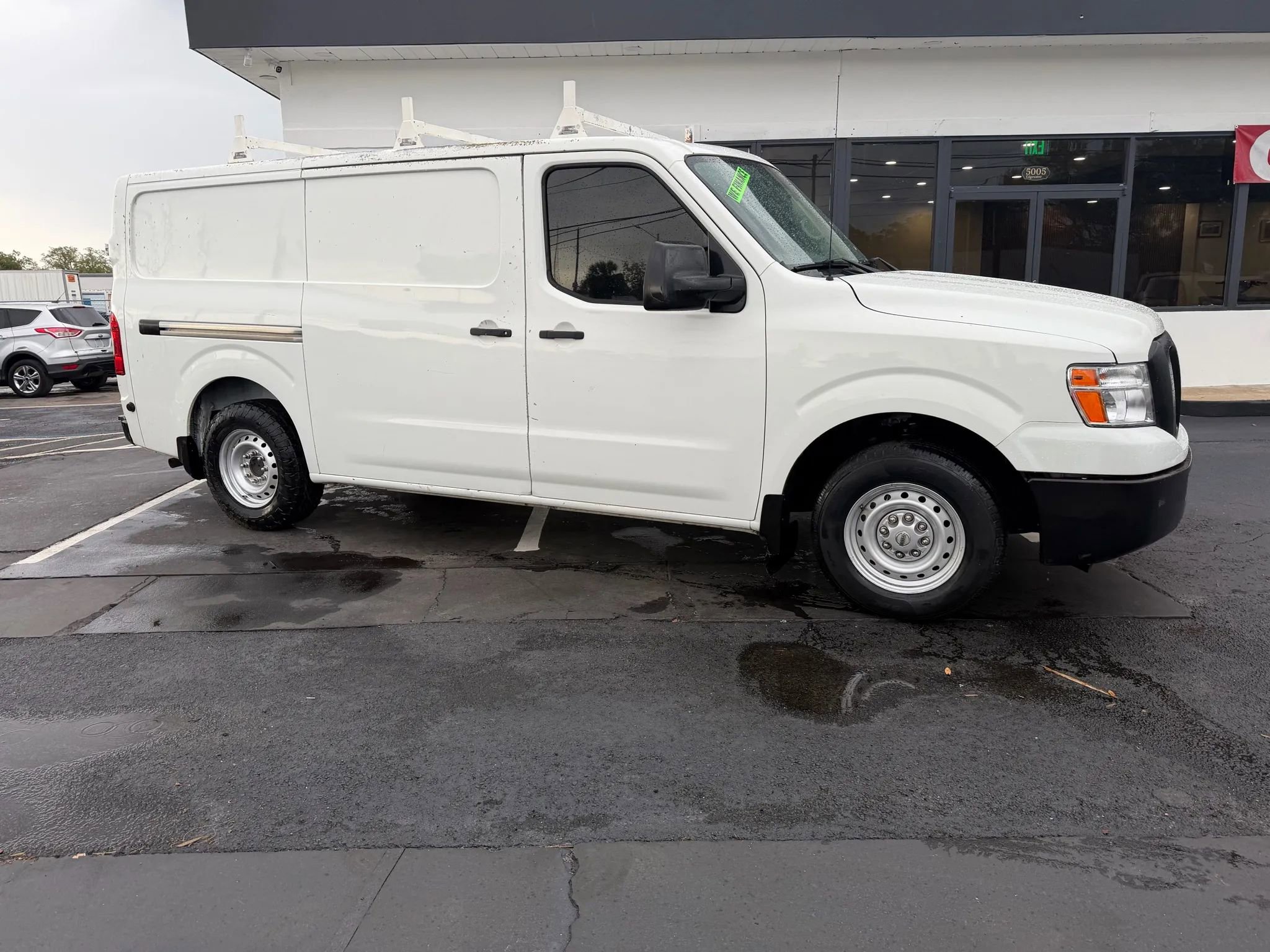 Used 2017 Nissan NV 2500 S w/ Power Basic Package RWD image 5