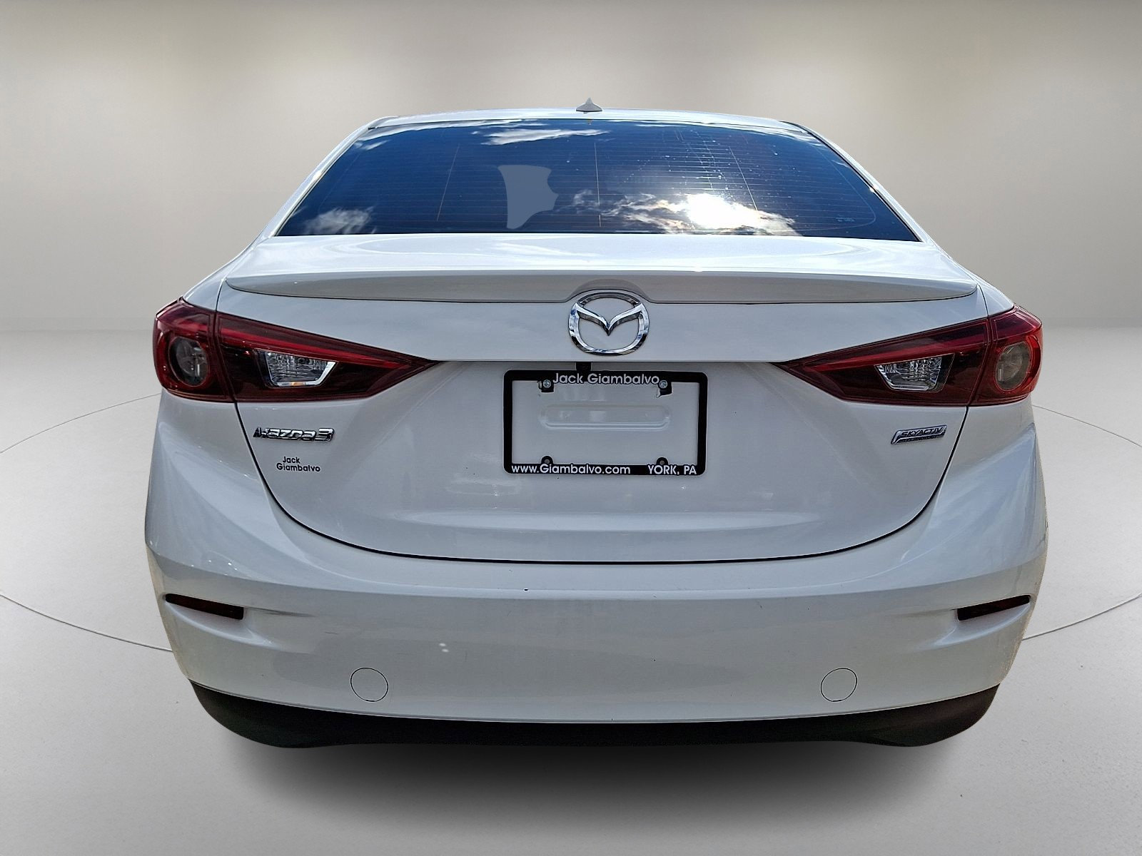 Used 2018 MAZDA MAZDA3 Grand Touring w/ Premium Equipment Package image 8