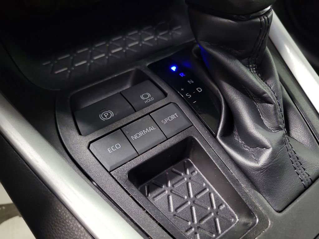 Used 2023 Toyota RAV4 XLE w/ Convenience Package image 16