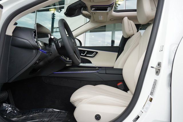 New 2026 Mercedes-Benz E 350 4MATIC Sedan image 24