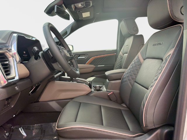 New 2026 GMC Canyon Denali AWD/4WD image 17