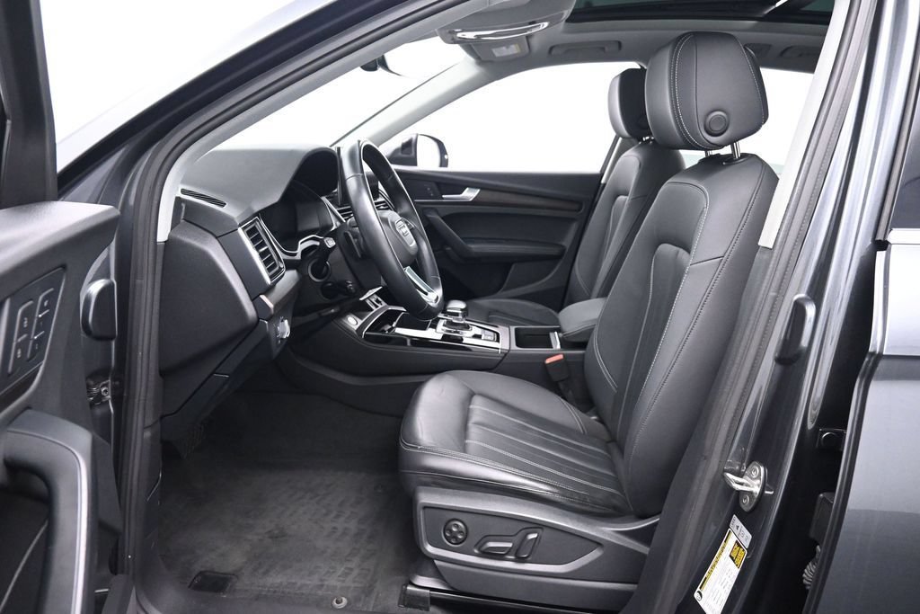 Used 2021 Audi Q5 e Premium Plus w/ Premium Plus Package AWD/4WD image 11