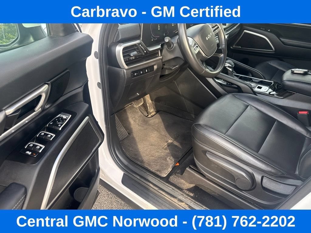Used 2023 Kia Telluride LX AWD/4WD image 12