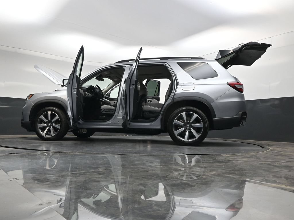 Used 2023 Honda Pilot Elite image 41