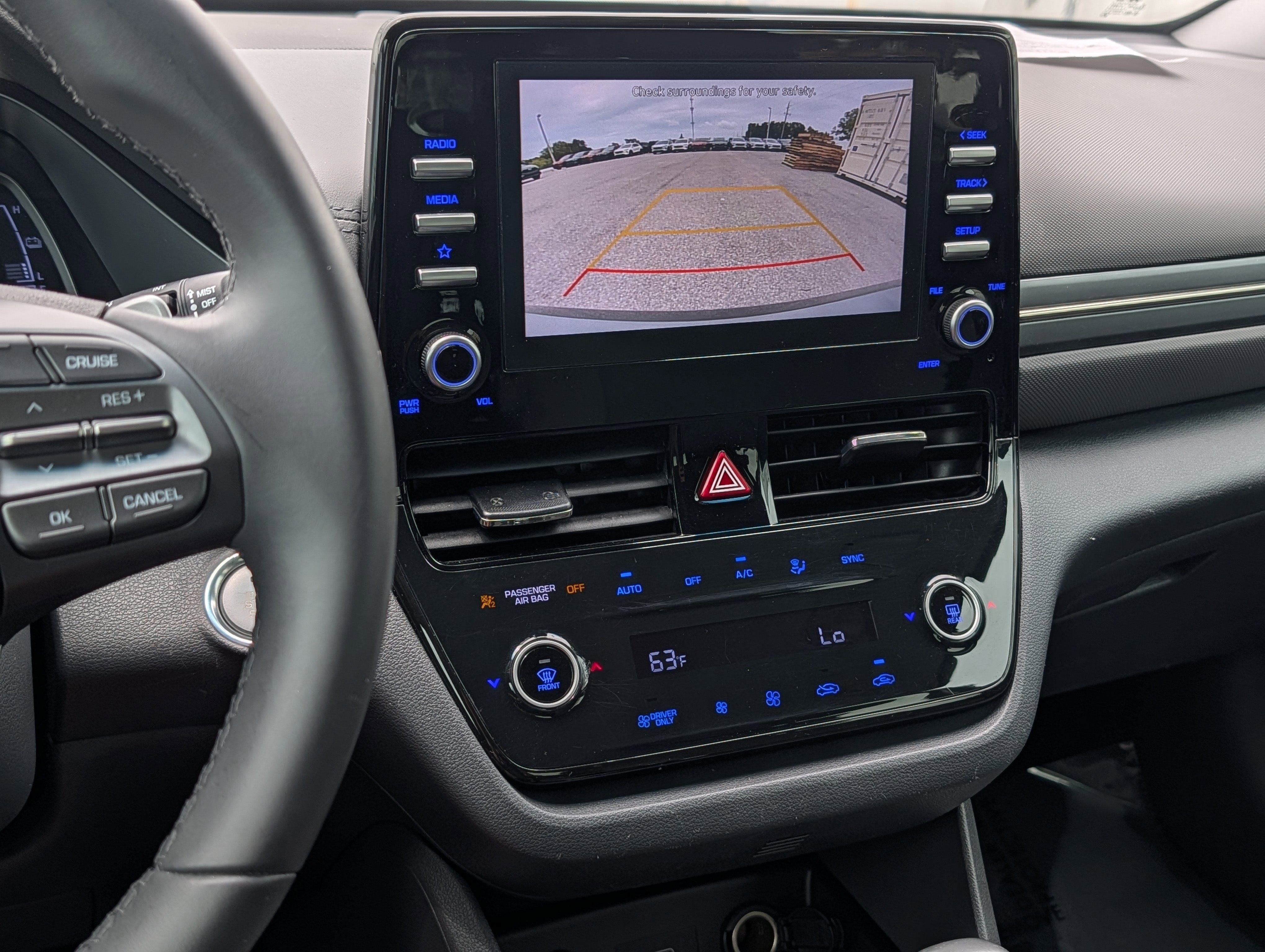 Used 2022 Hyundai Ioniq SE FWD image 27