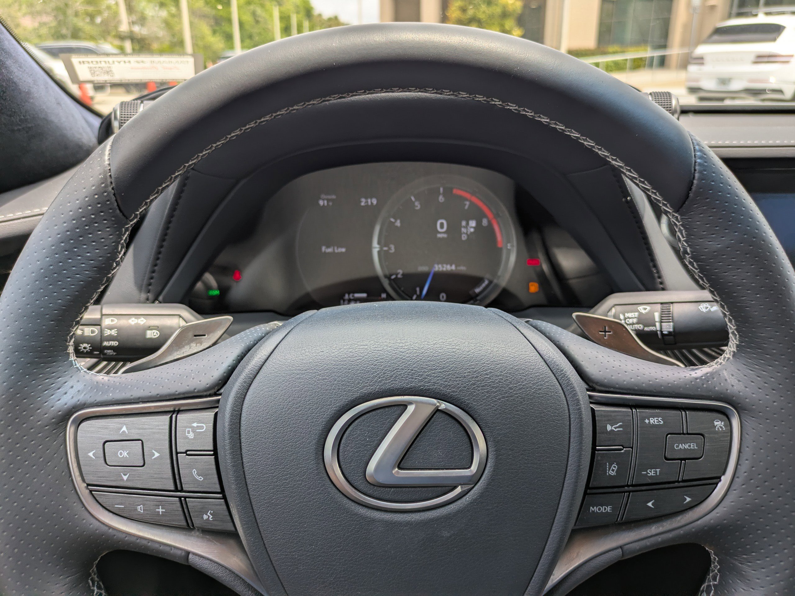 Used 2018 Lexus LS 500 F Sport w/ Accessory Package (Z2) AWD/4WD image 26