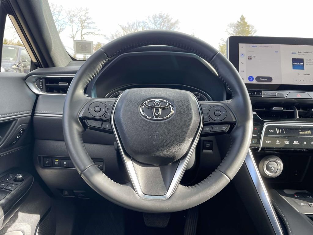 Used 2024 Toyota Venza Nightshade image 20