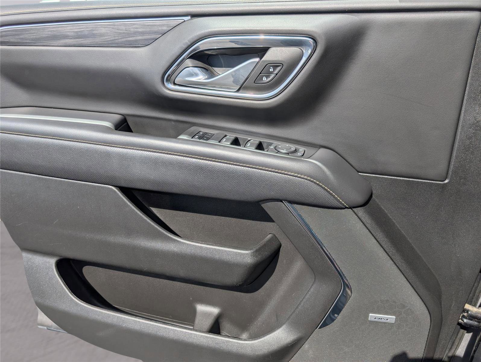 Used 2023 GMC Yukon SLT RWD image 39