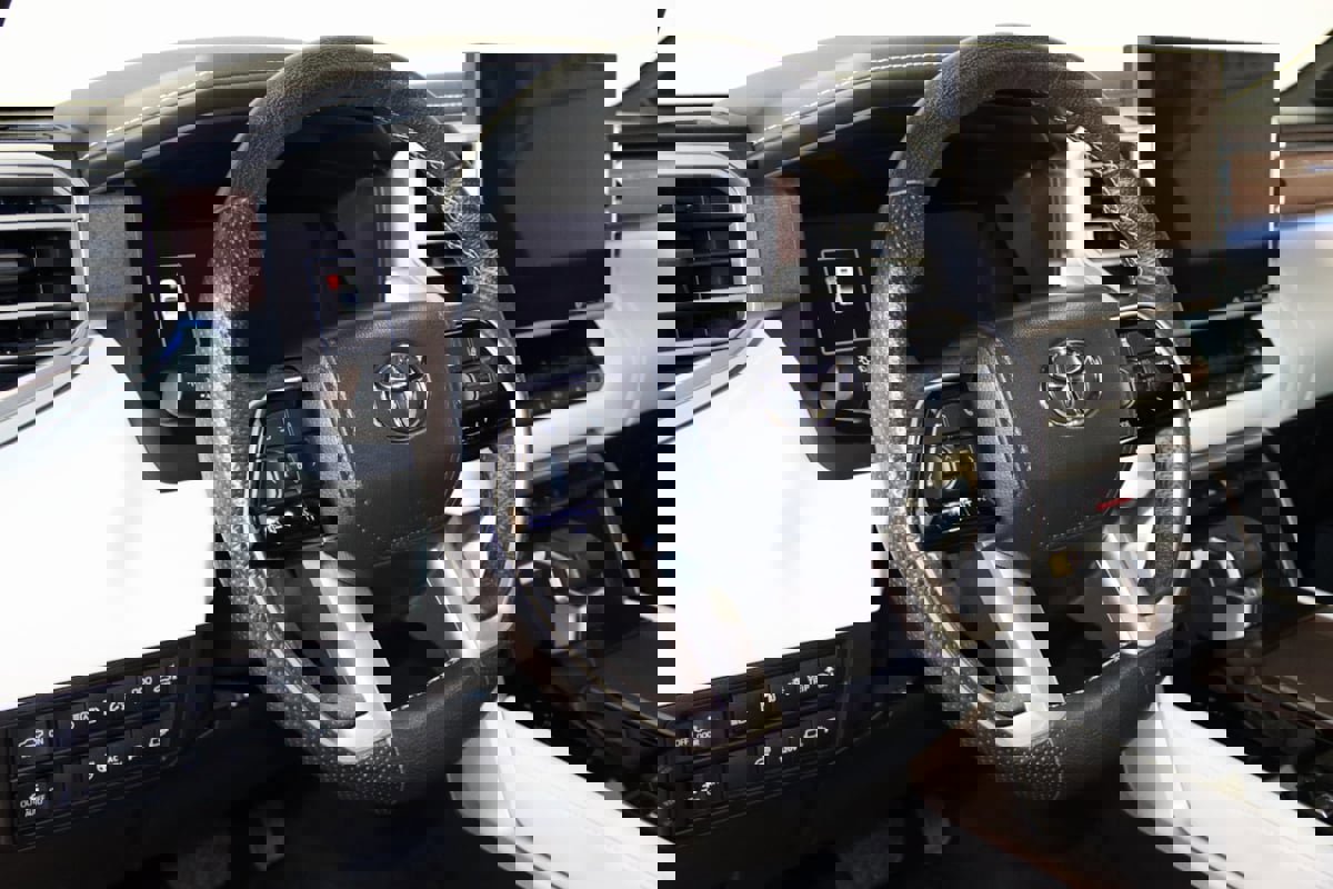 Used 2023 Toyota Tundra Capstone image 40