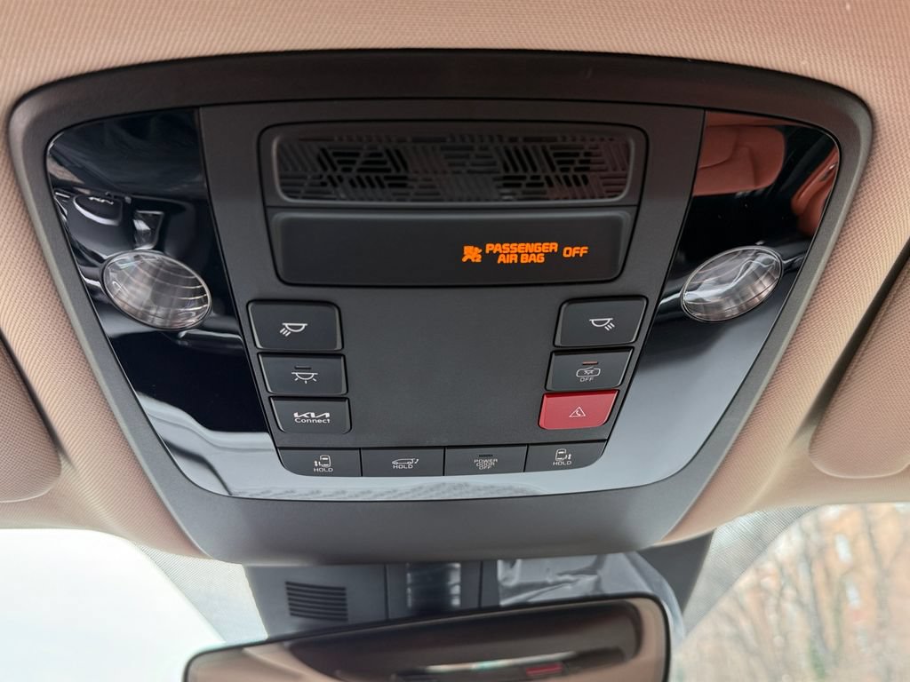 New 2026 Kia Carnival EX FWD image 21