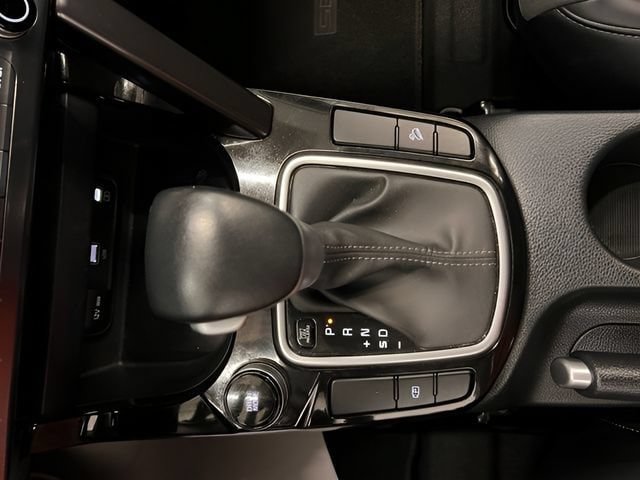 Used 2025 Kia Seltos S FWD image 26