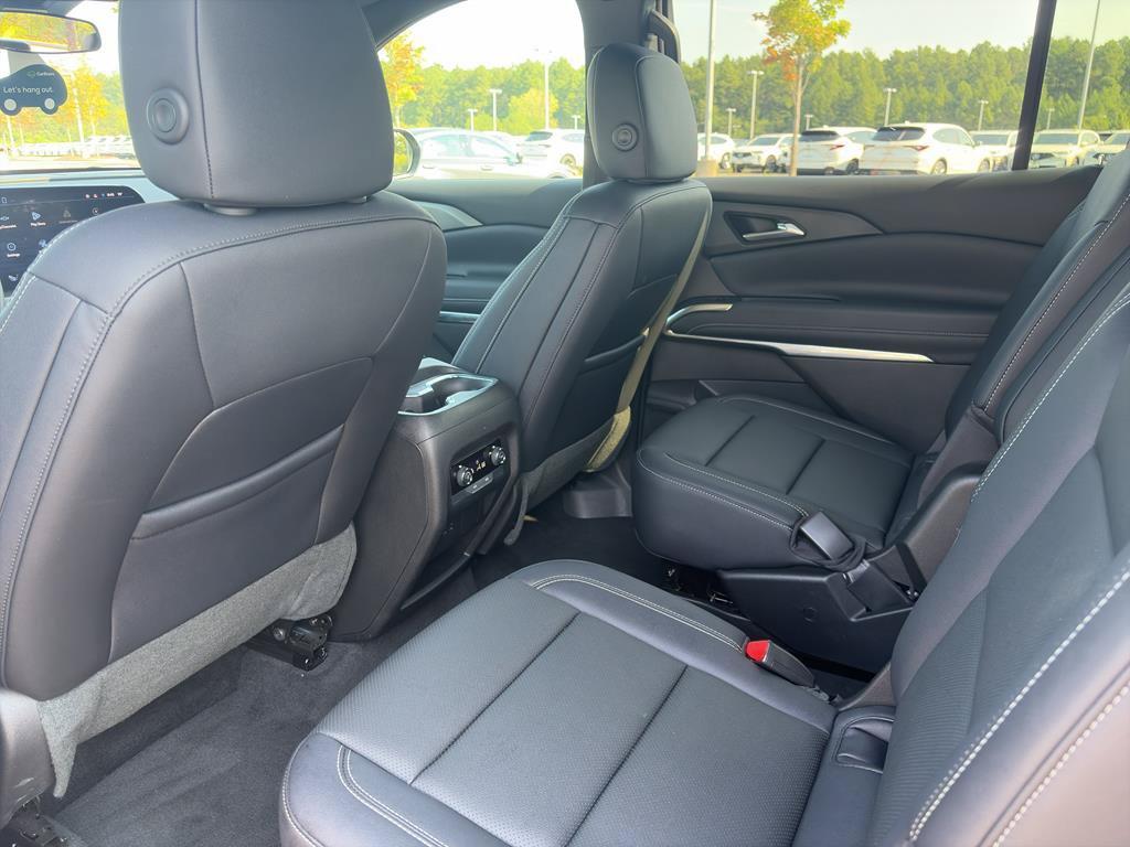 Certified 2026 Chevrolet Traverse LT AWD/4WD image 22