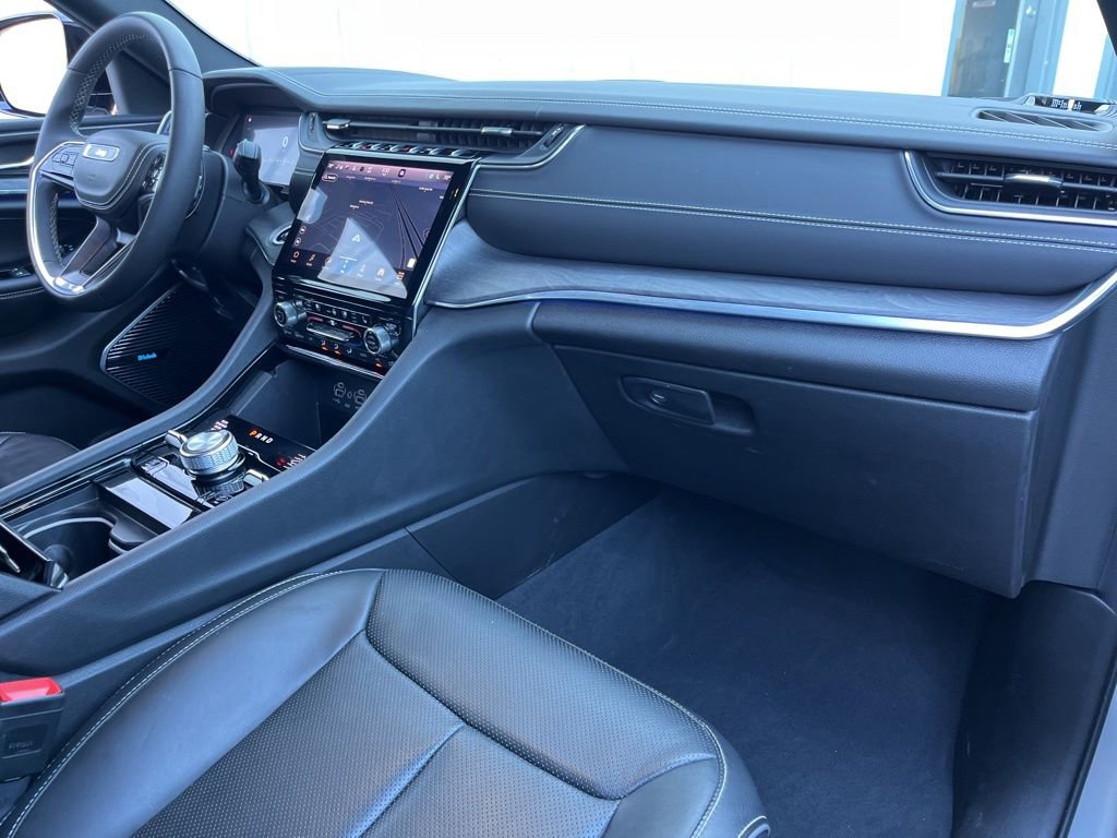 Used 2023 Jeep Grand Cherokee Overland image 43