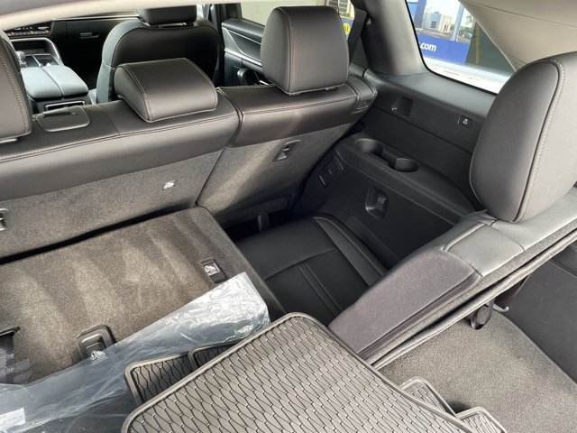 Used 2025 MAZDA CX-90 3.3 Turbo w/ Preferred Package image 33