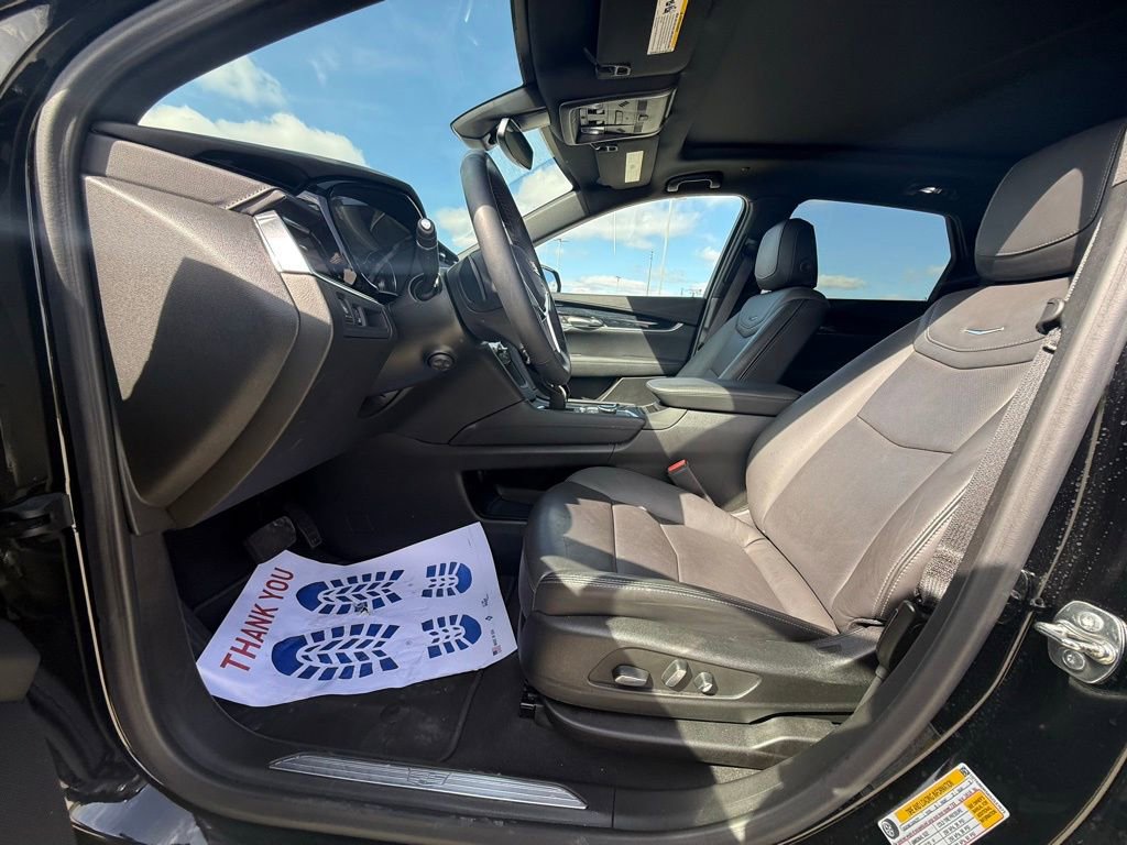 Certified 2025 Cadillac XT5 Premium Luxury image 30