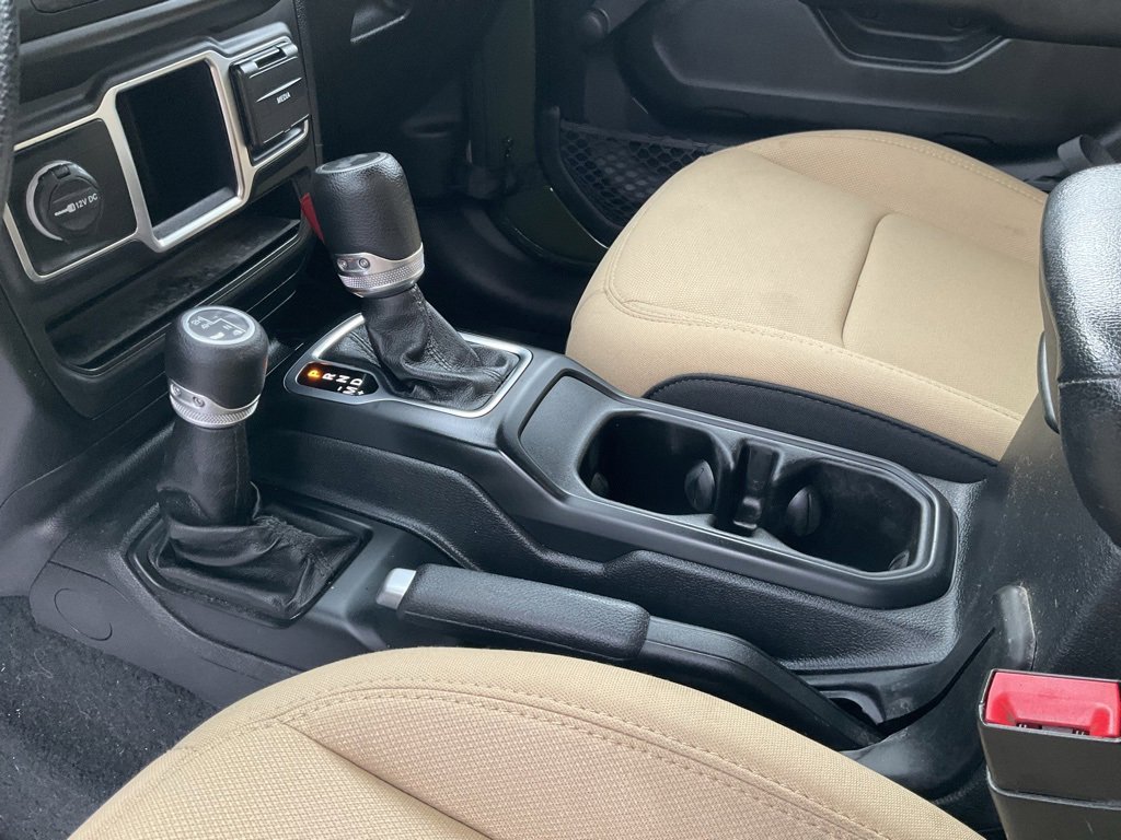 Used 2020 Jeep Wrangler Sport image 14