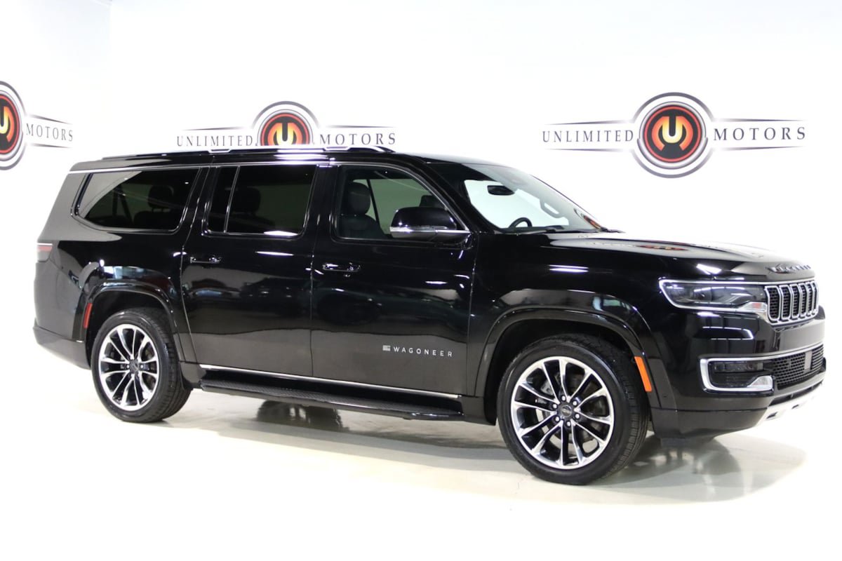 Used 2023 Jeep Wagoneer L Series II w/ Premium Group I AWD/4WD image 6