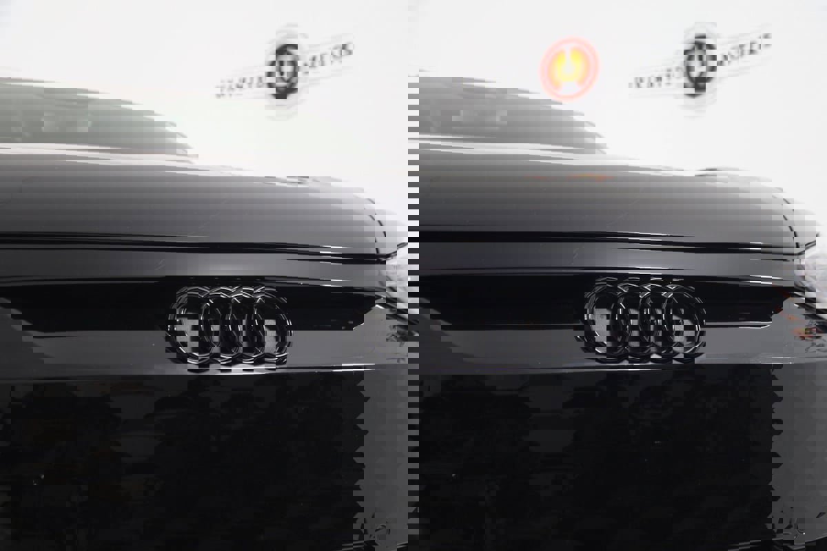 Used 2024 Audi RS e-tron GT w/ Carbon Performance Package image 28