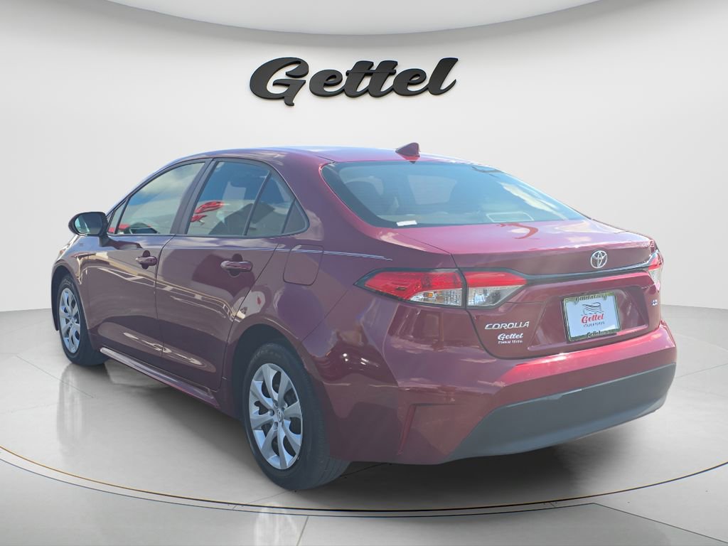 Used 2024 Toyota Corolla LE FWD image 7