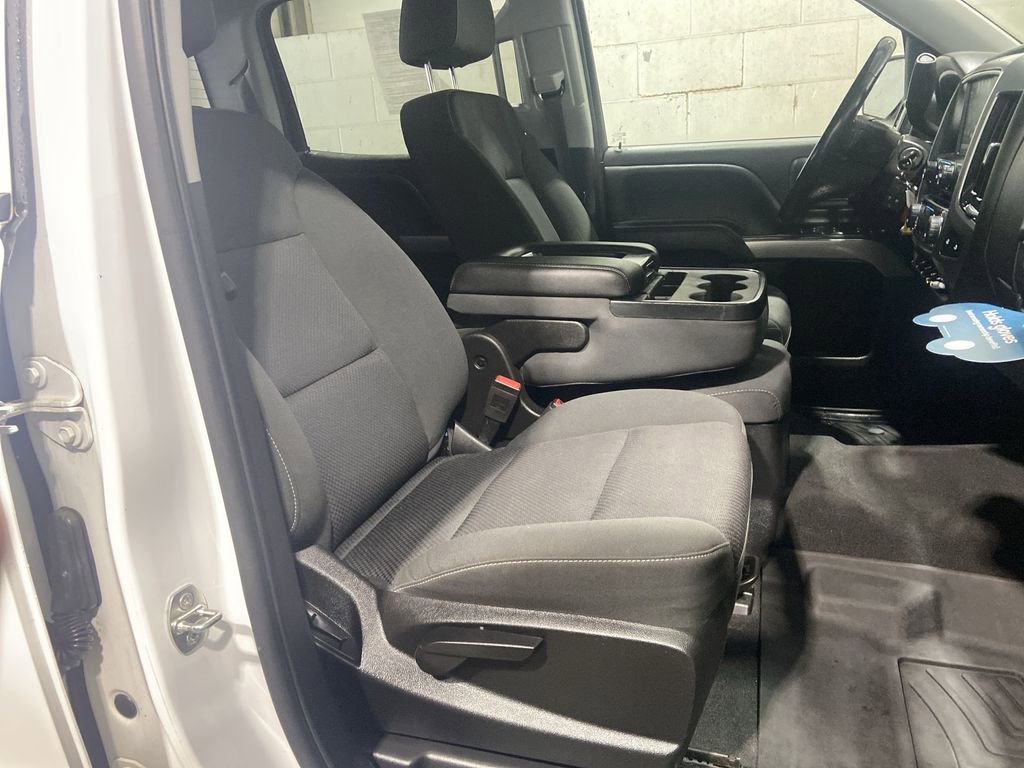 Used 2018 Chevrolet Silverado 1500 LT w/ All Star Edition image 27