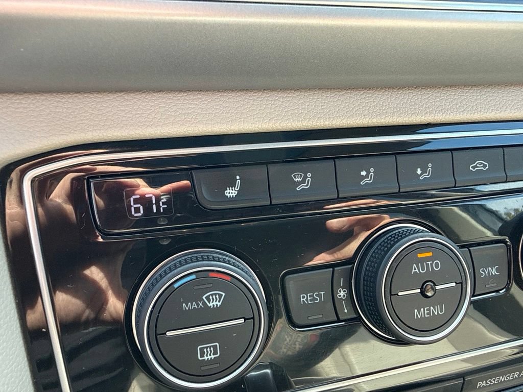 Used 2019 Volkswagen Atlas SEL AWD/4WD image 35