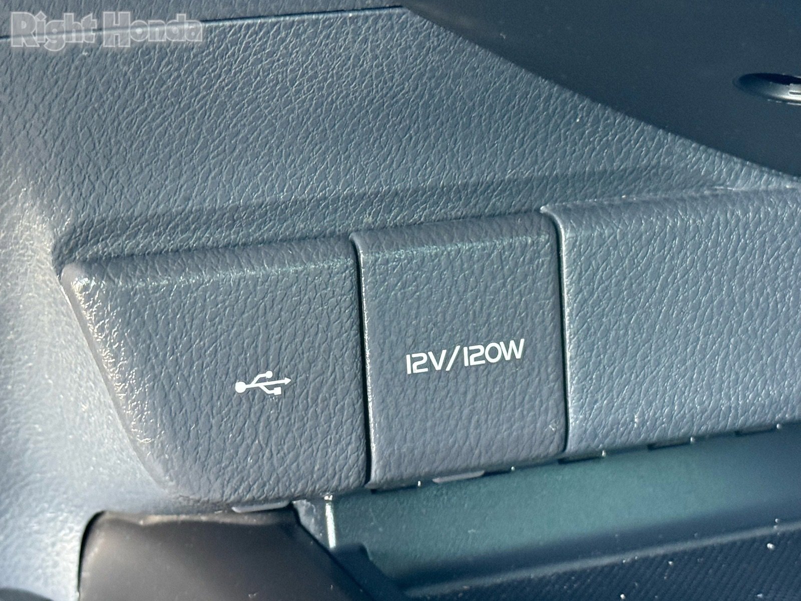 Used 2023 Toyota Camry LE image 23