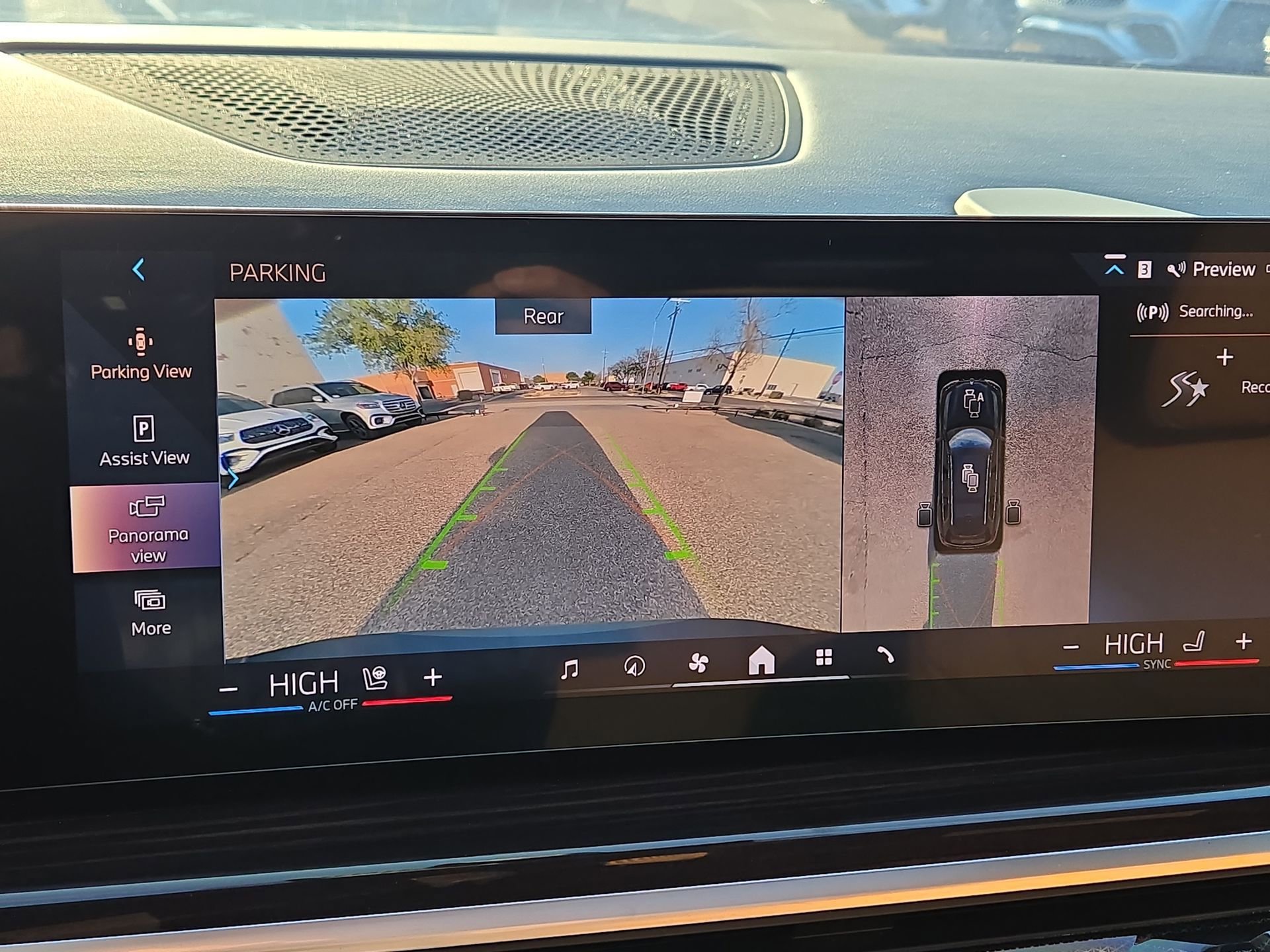 Certified 2026 BMW X7 xDrive40i w/ Executive Package image 18