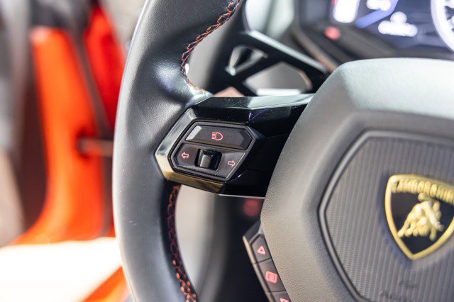 Used 2020 Lamborghini Huracan EVO AWD/4WD image 37