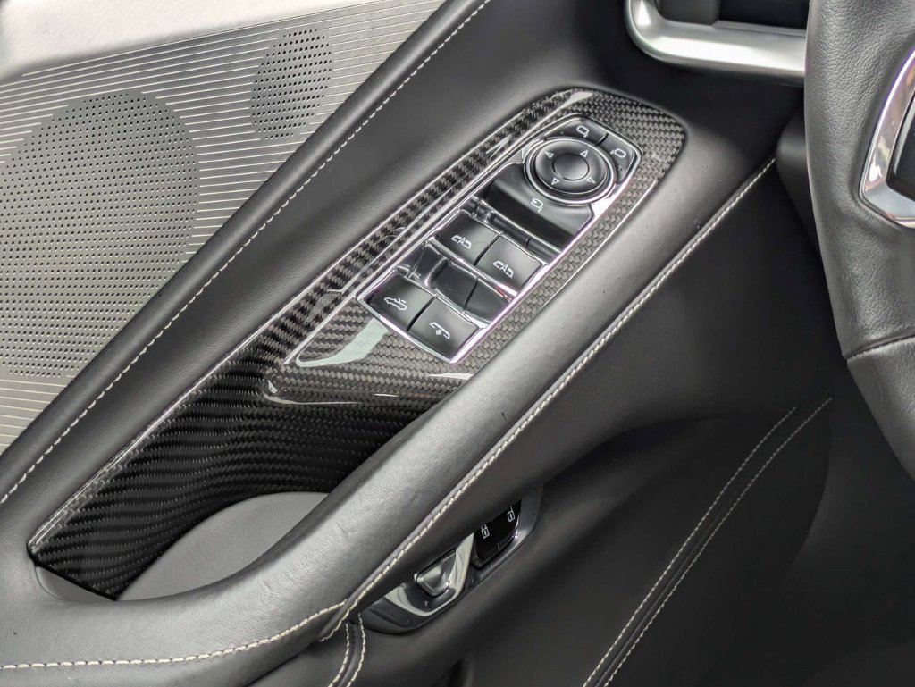 Used 2023 Chevrolet Corvette Stingray Premium Conv w/ Z51 Performance Package RWD image 22