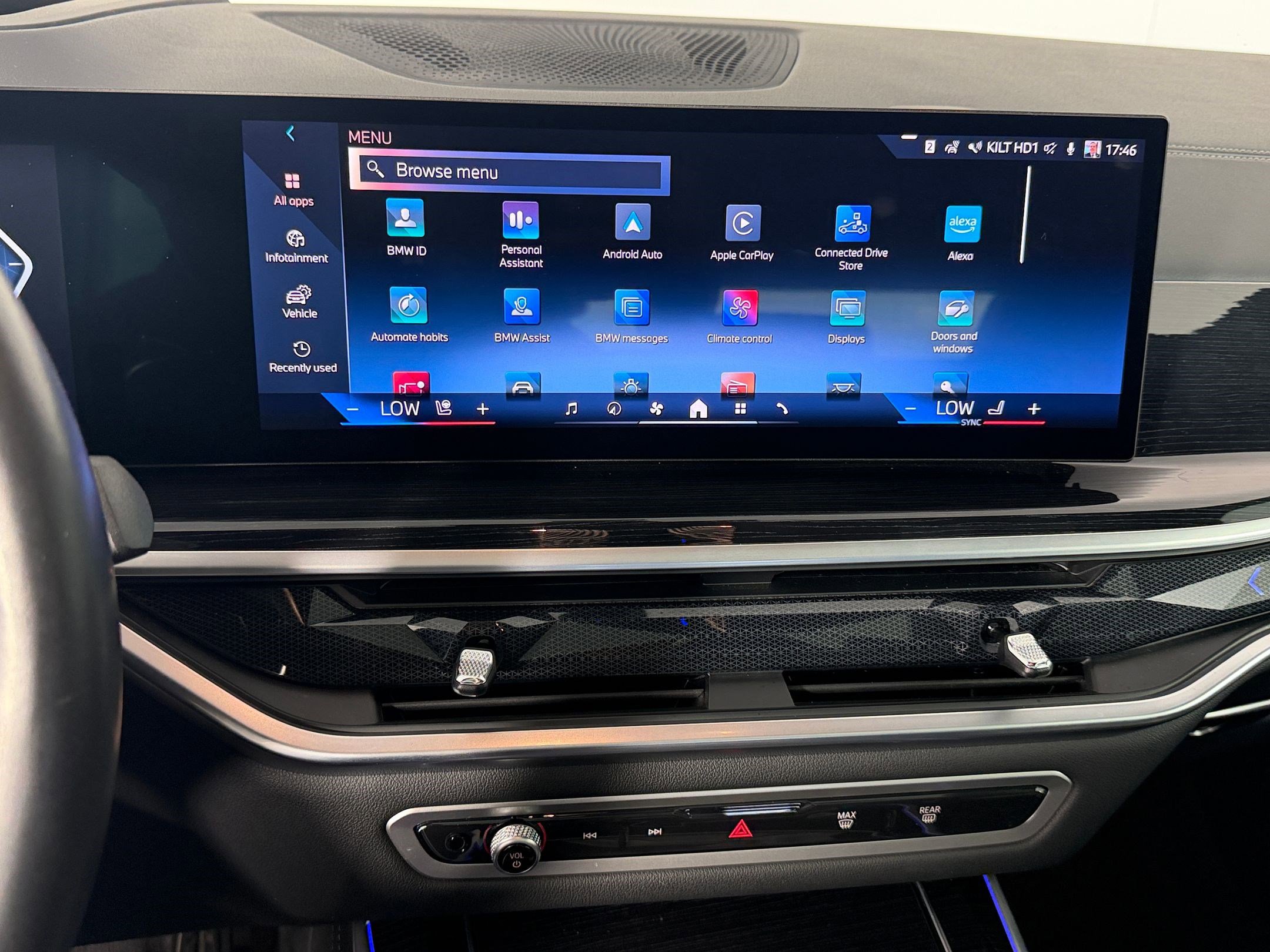 Certified 2024 BMW X5 xDrive40i w/ M Sport Package image 24