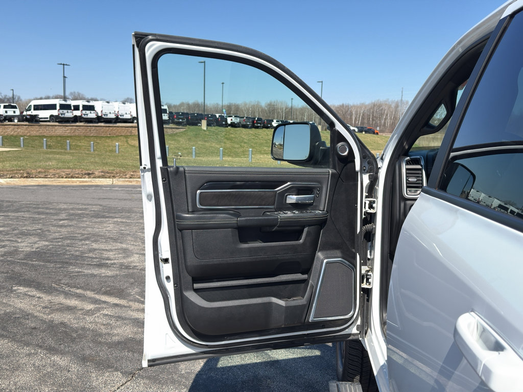 Used 2022 RAM 2500 Laramie image 13