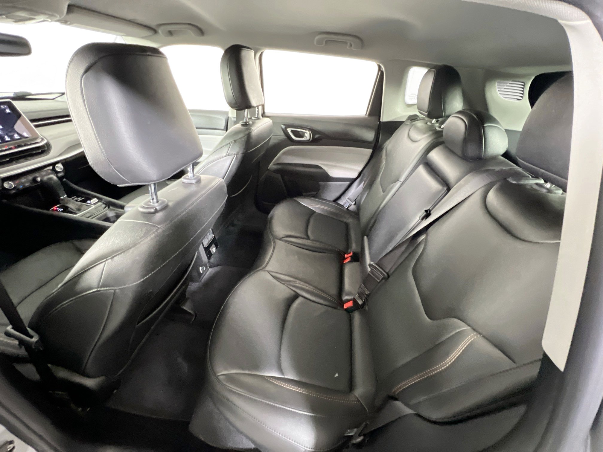 Used 2022 Jeep Compass Limited image 22