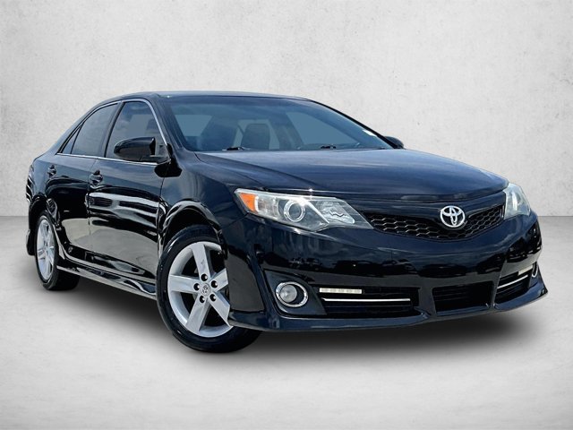 Used 2013 Toyota Camry SE FWD image 12