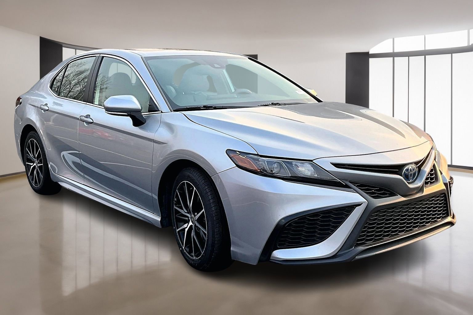 Used 2023 Toyota Camry SE w/ Audio Upgrade Package image 1