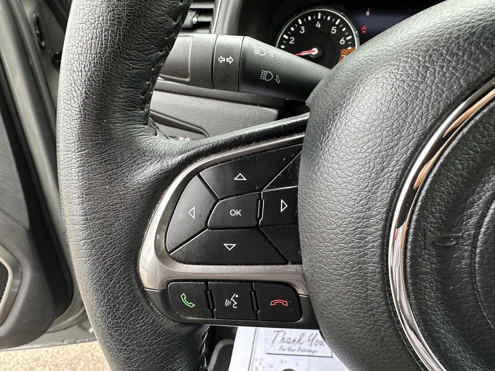 Used 2020 Jeep Renegade Limited AWD/4WD image 25