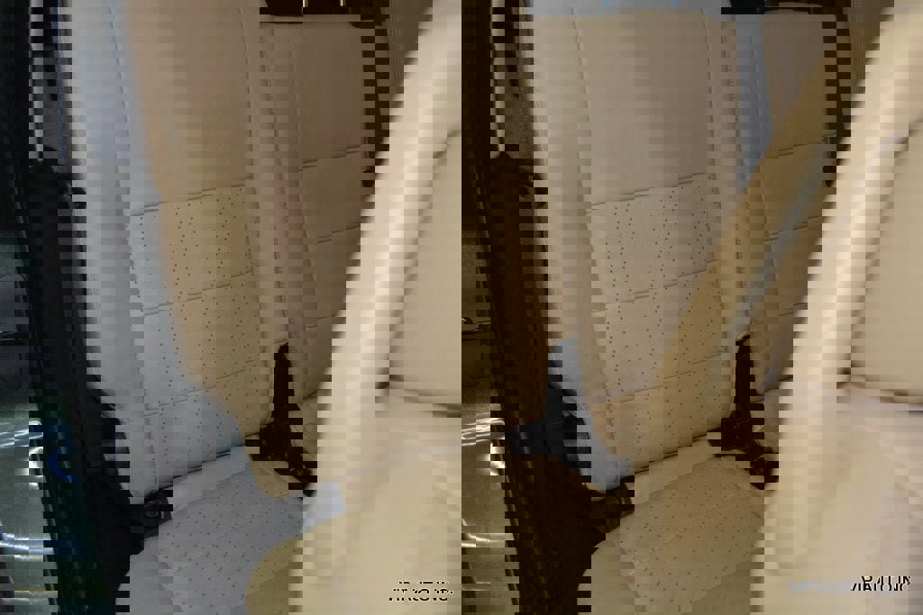 Used 2005 Land Rover LR3 SE image 25