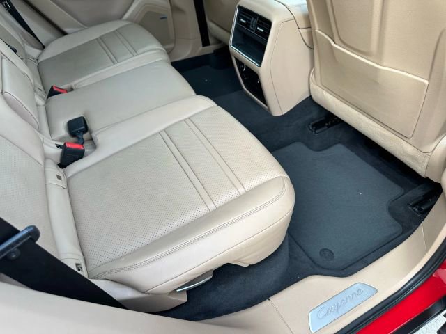 Used 2021 Porsche Cayenne image 21