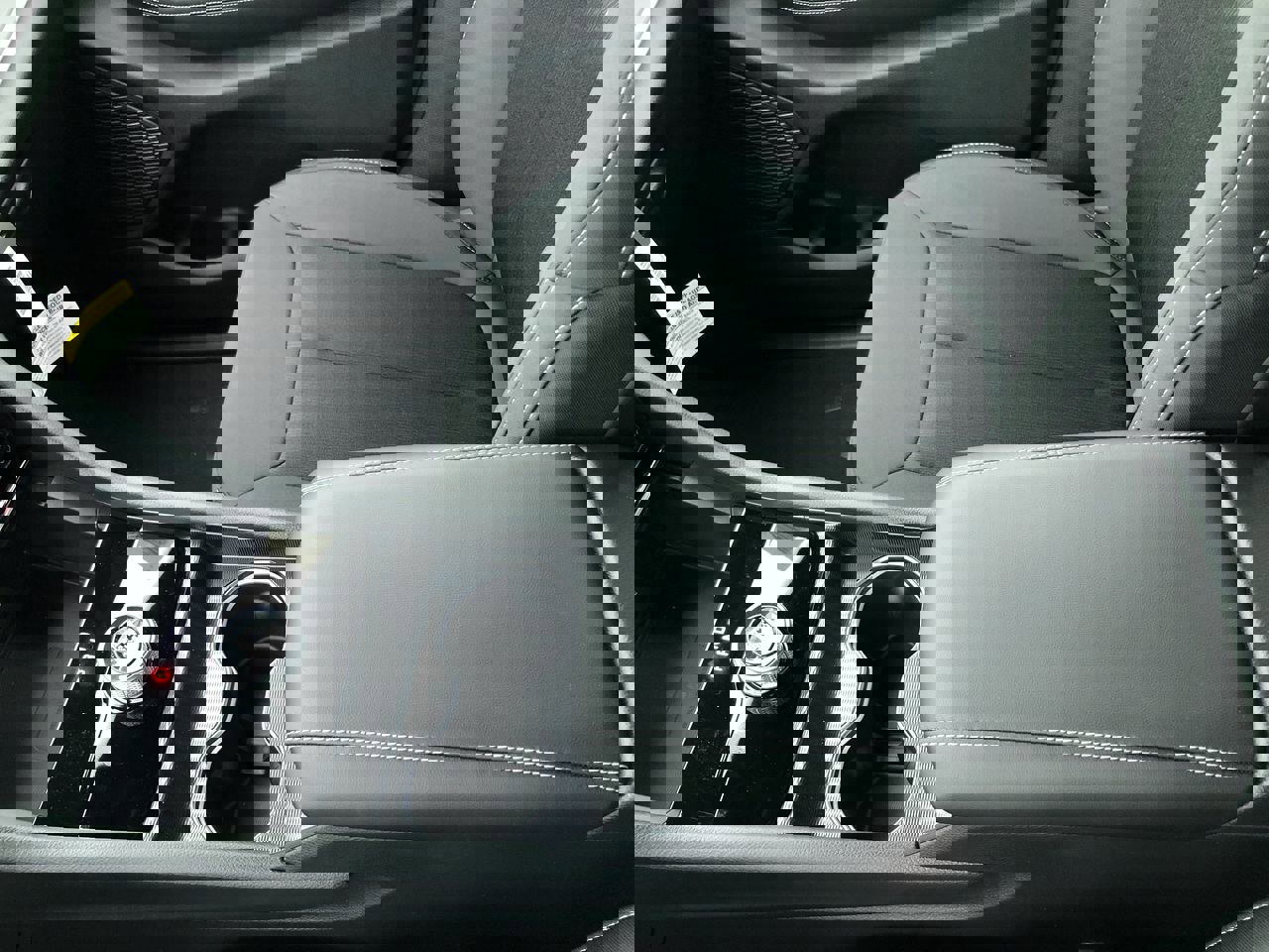 New 2026 Jeep Grand Cherokee Laredo image 18